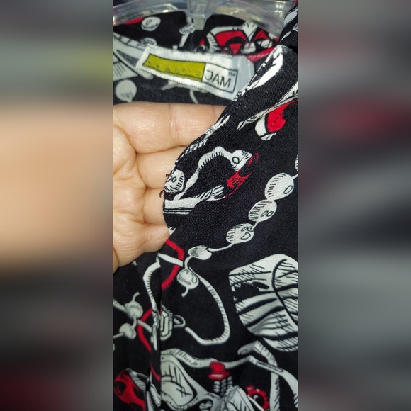 Womans Vintage Traffic Jam brand 90s Rap Music Culture Shirt Top in size Medium - Picture 5 of 8